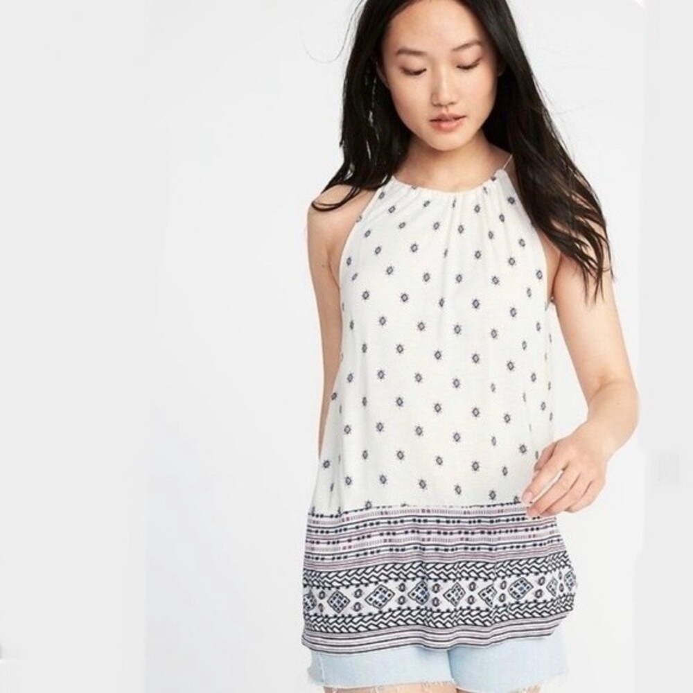 Old navy white printed suspended neck swing top size XL